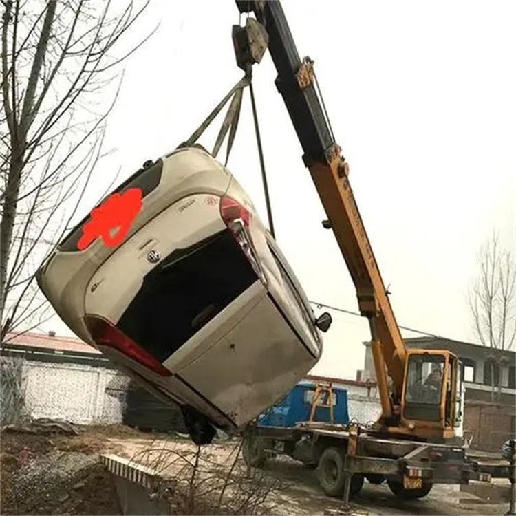 岑溪吊车救援小汽车怎么吊